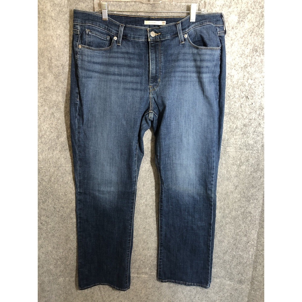 Levis Jeans Womens 18W Blue Medium Wash Classic Boot Cut Western‎ Casual
